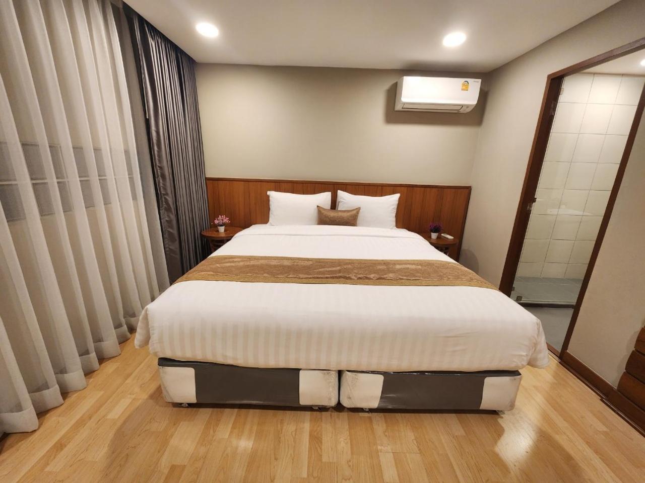 United Tower Thonglor By Aspira Apartment Банкок Екстериор снимка