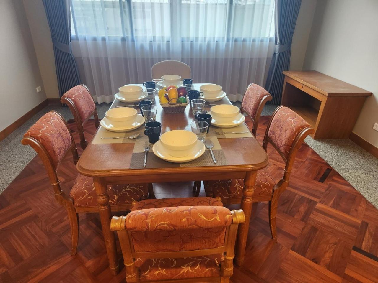United Tower Thonglor By Aspira Apartment Банкок Екстериор снимка